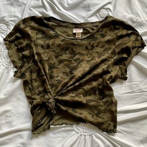 Camo t (size S)